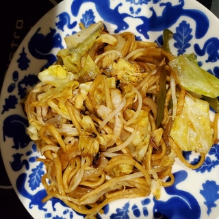 キャンプ飯。ガッツリにんにく焼きそば